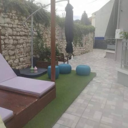 Οικία Με Αυλή Και Πάρκινγκ, Μέσα Στο Κάστρο Της Πόλης Villa Ioannina Exterior photo